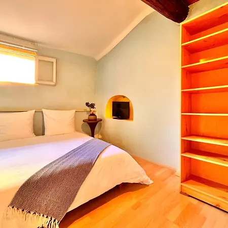 Vieux Charm - 3 Bedroom Escape - Seaside Apartment Nizza